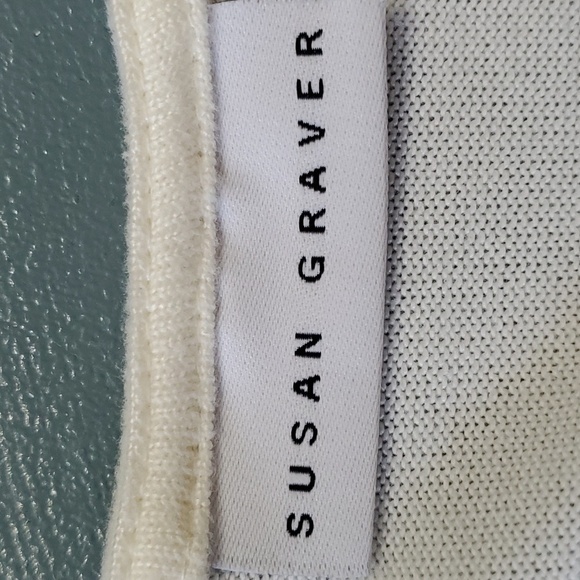 SUSAN GRAVER, Lightweight sweater, super soft. XXS. However doesn't seem that sm - Picture 8 of 11